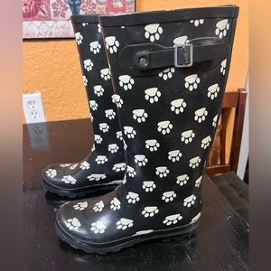 NORTY brand rain boots, size 7